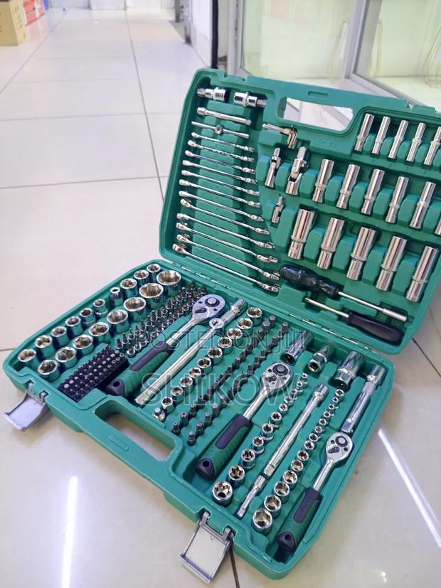 216pcs Professional Socket and Ratchet Wrench Set