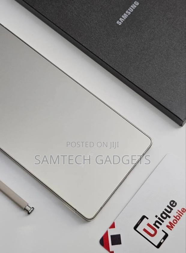 New Samsung Galaxy S25 Ultra 256 GB Gold - thumbnail 10