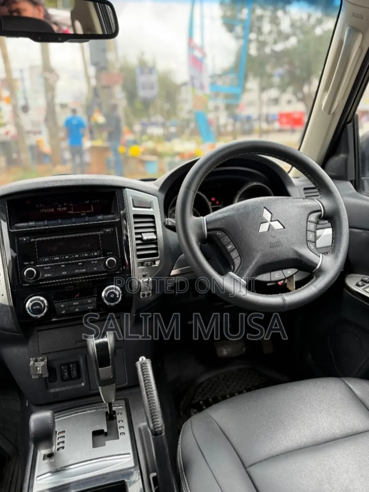 Mitsubishi Pajero 2017 Silver