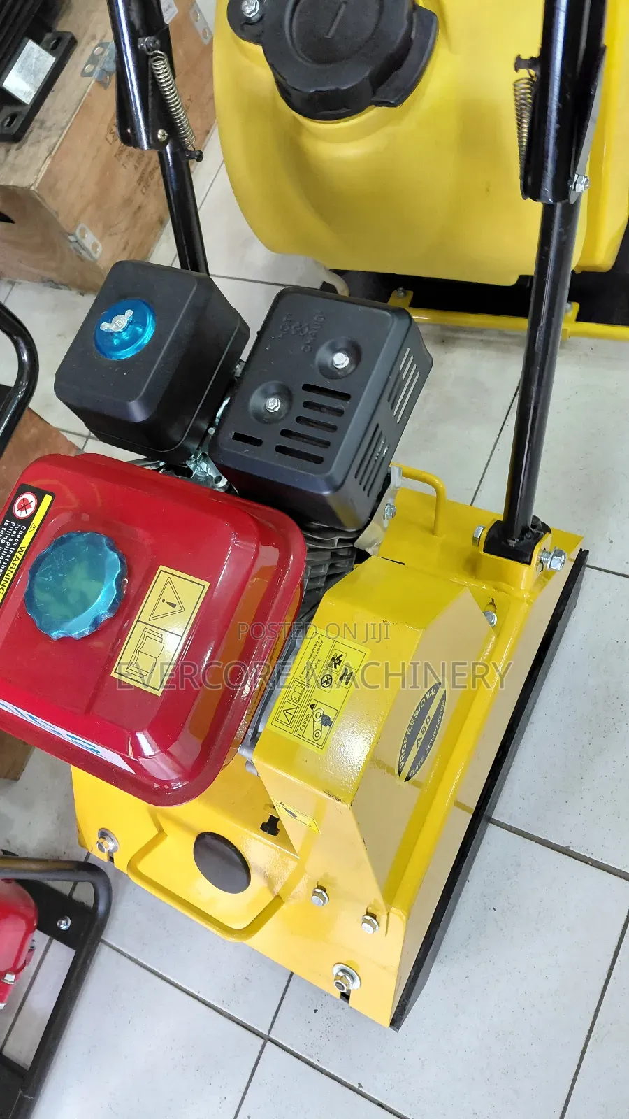 Aico Japan 90kg Heavy Duty Plate Compactor Machine.