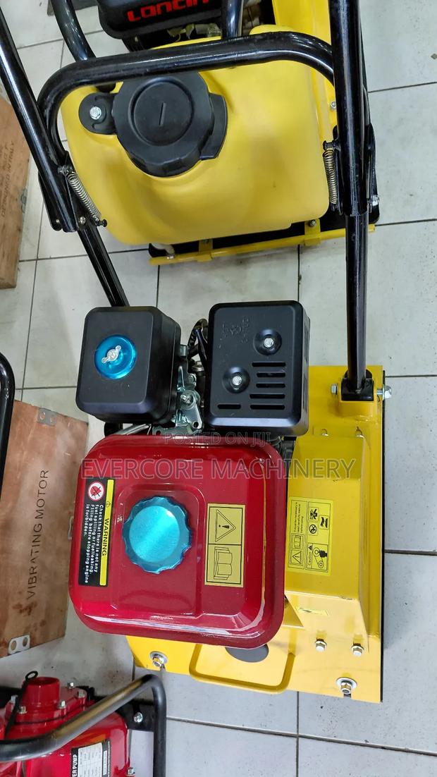 Aico Japan 90kg Heavy Duty Plate Compactor Machine. - thumbnail 3