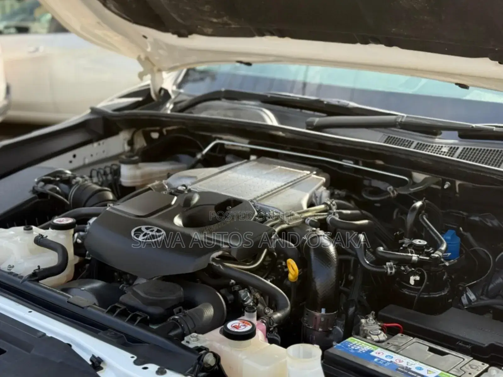 Toyota Hilux 2021 White