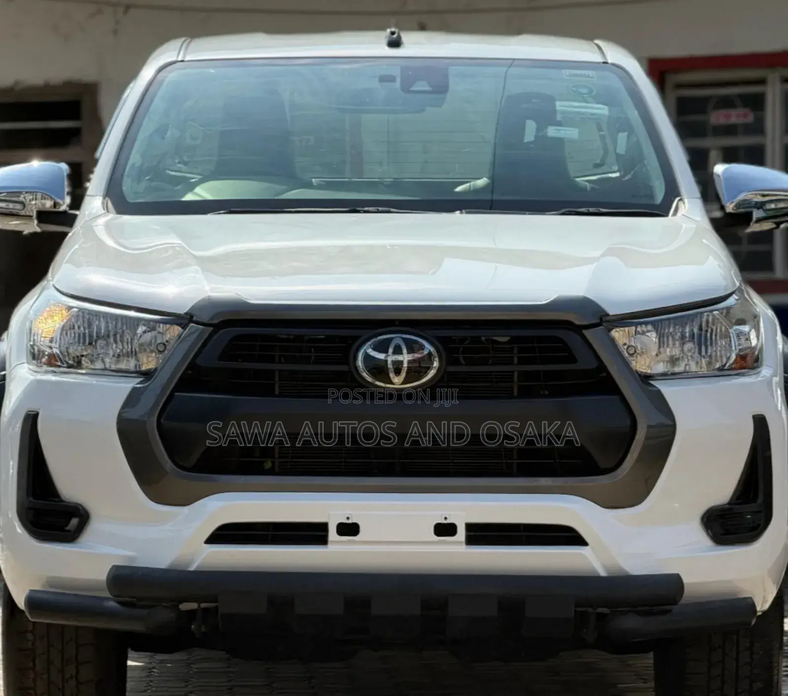 Toyota Hilux 2021 White