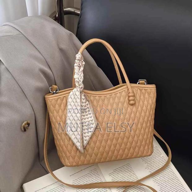 Black,White,Brawn,Beige Checked Ladies Sling/Shoulder Bags - thumbnail 4