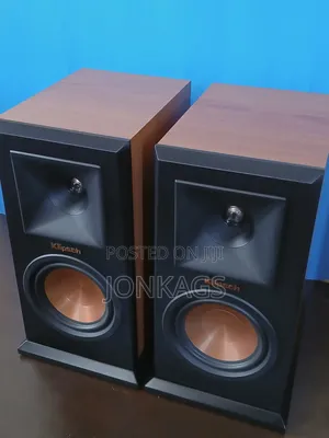 A Pair of Bookshelf Speakers Klipsch Rp 150m