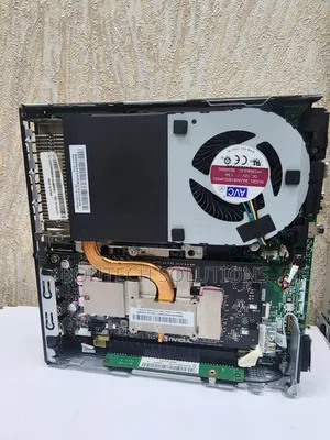 Desktop Computer Lenovo ThinkStation P330 16GB Intel Core i7 SSD 512GB