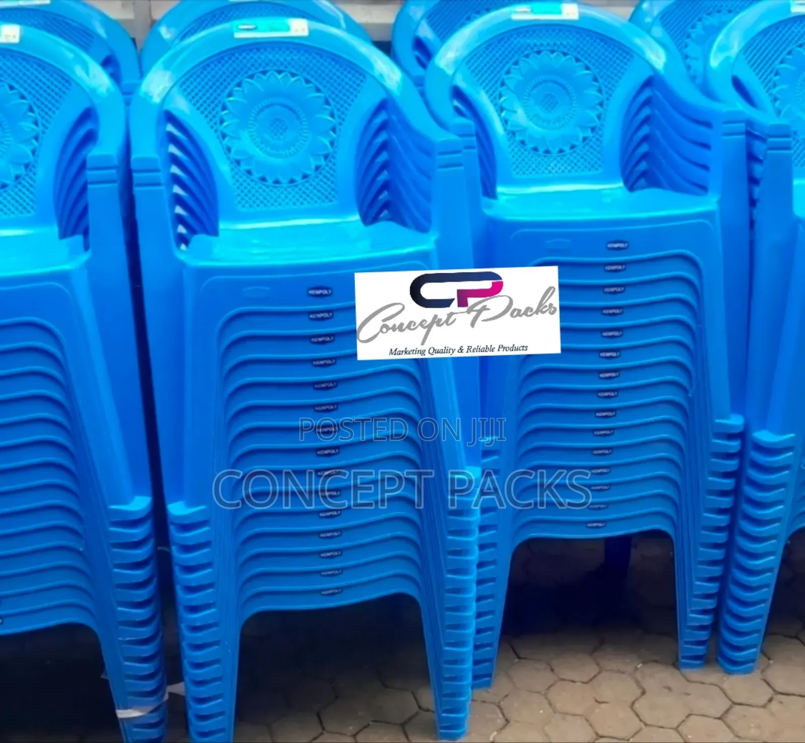 2014 Blu Chair With Arm Rest Plastic.