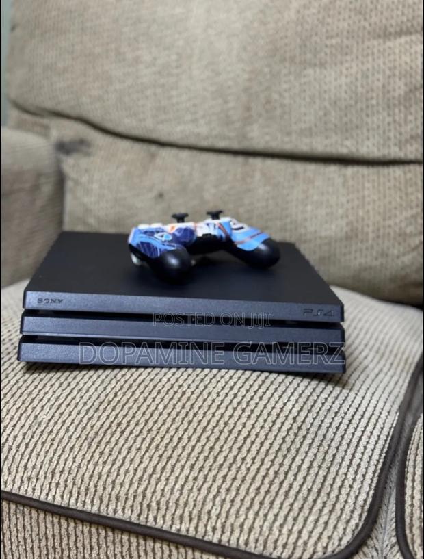 Playstation 4 Pro - main view