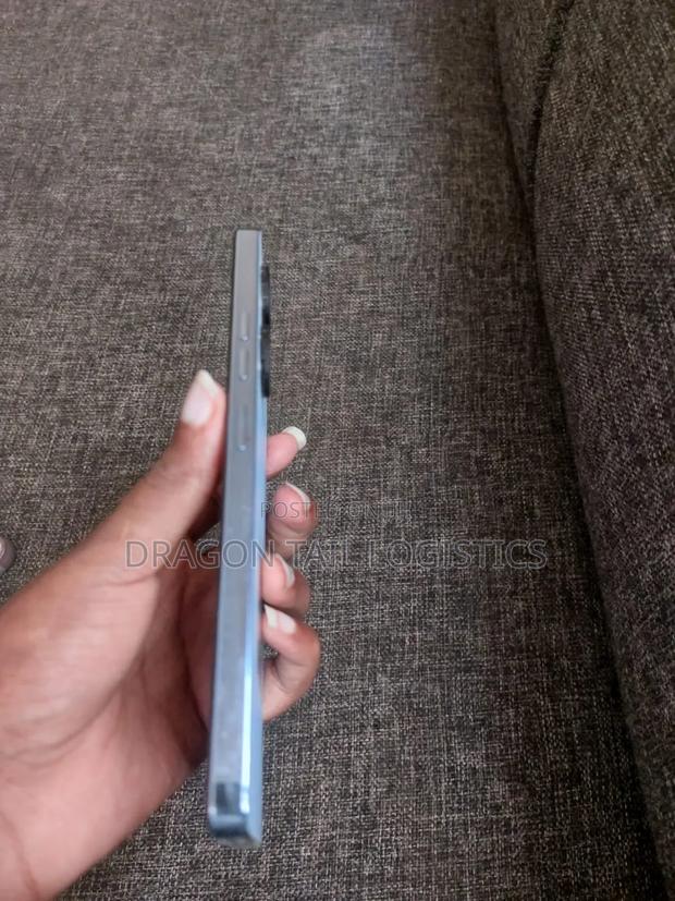 Tecno Camon 20 256 GB Blue - thumbnail 4