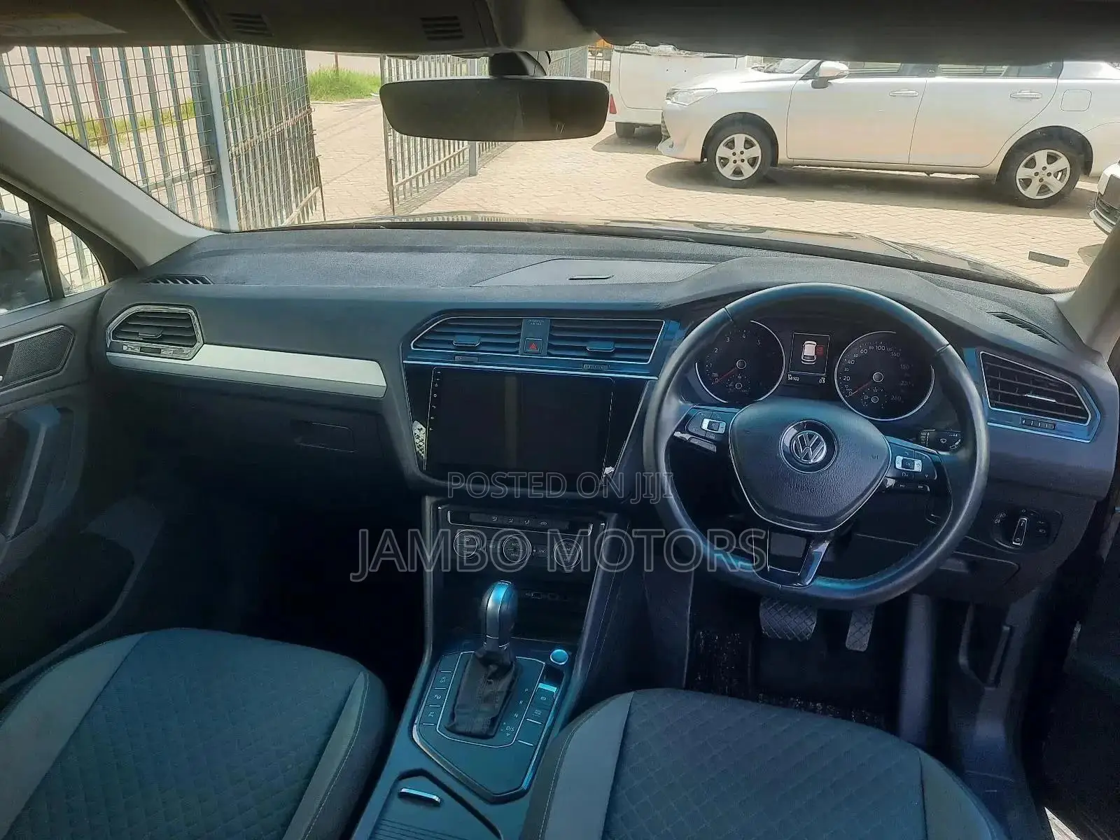 Volkswagen Tiguan 2.0T SE FWD 2018 Black