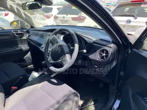 Toyota Corolla Fielder 2018 Black