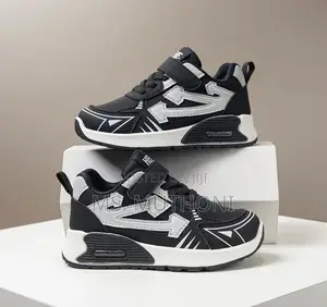 Boys / Girls Sneakers Shoes Sizes 26-37