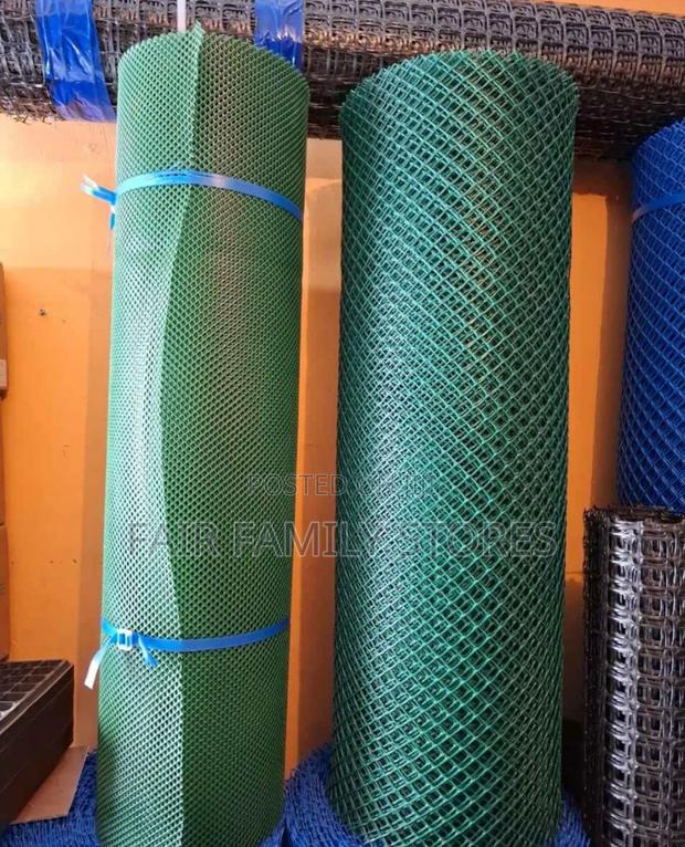 Poultry Net 1meter by 25 Meters Roll - thumbnail 3