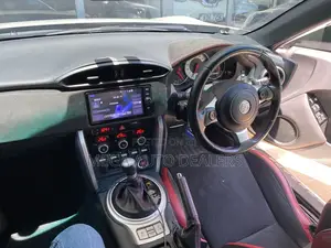 Toyota GT86 2018 White