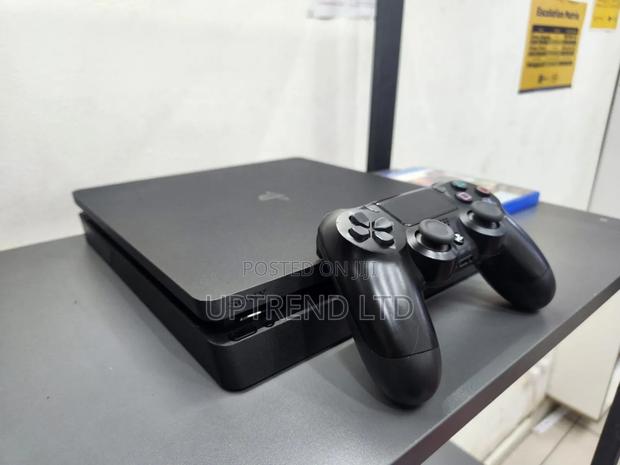 Sony Piano Black Chipped Ps4 Slim 500gb