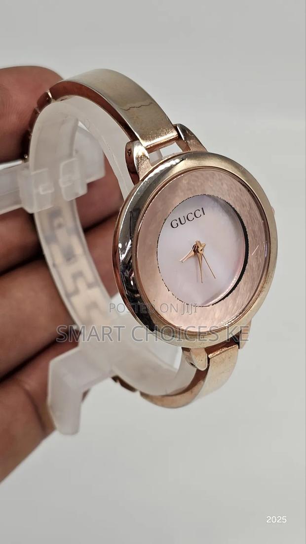 Gucci Ladies
➡ Stainless Steel