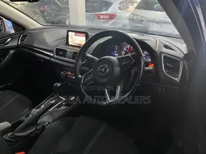 Mazda Axela 2018 Blue