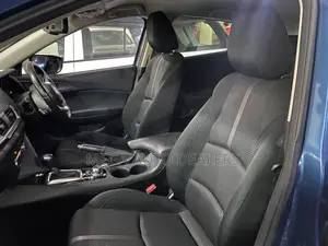 Mazda Axela 2018 Blue