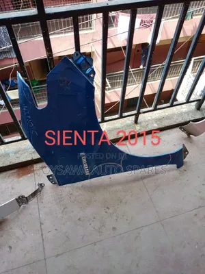 Toyota Sienta 2015 Wing/Fender