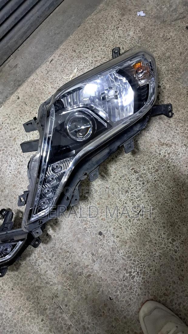 Headlight Zenon Land Cruiser Prado 150 - thumbnail 2
