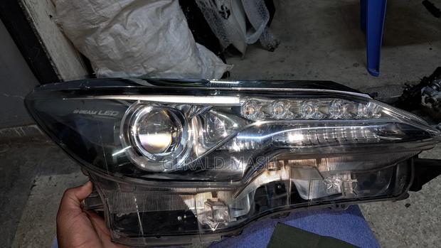 Headlight Toyota Fortuner - thumbnail 2