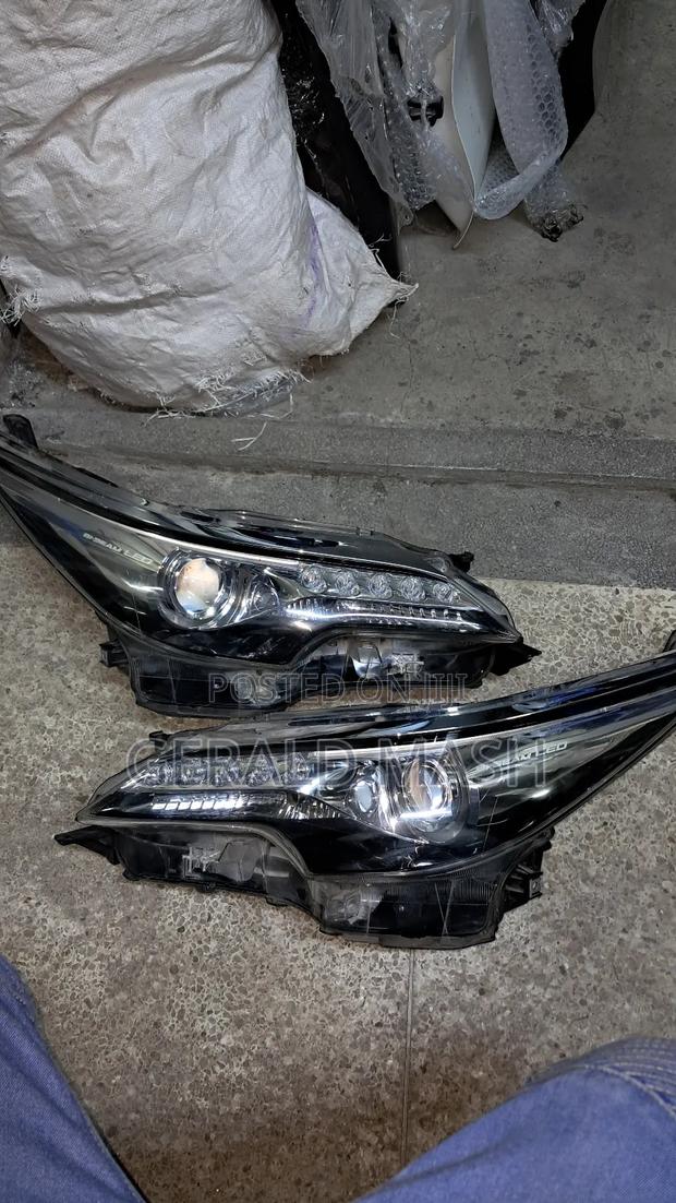 Headlight Toyota Fortuner - thumbnail 3