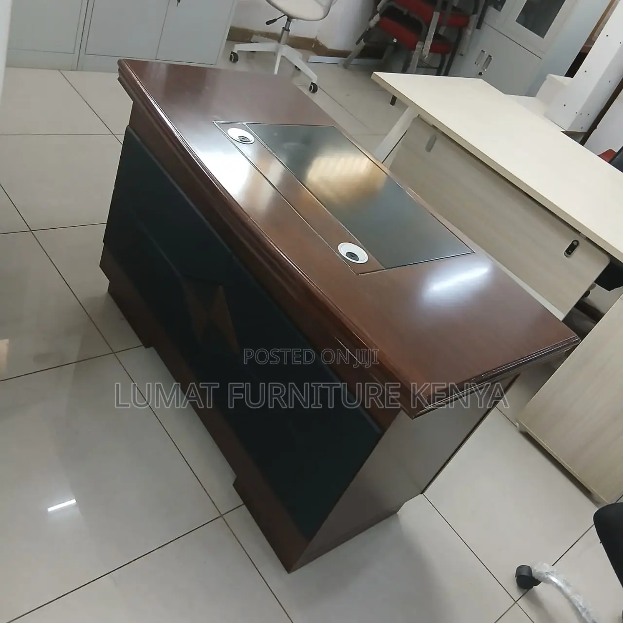 1200mm Executive Modern Staff Desk