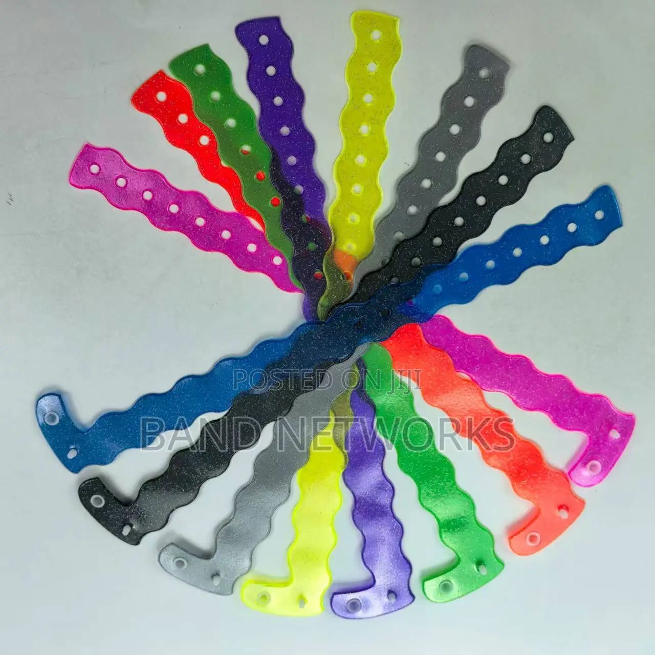 Wavy Plastic Wristband With Glitters (Special Shape)