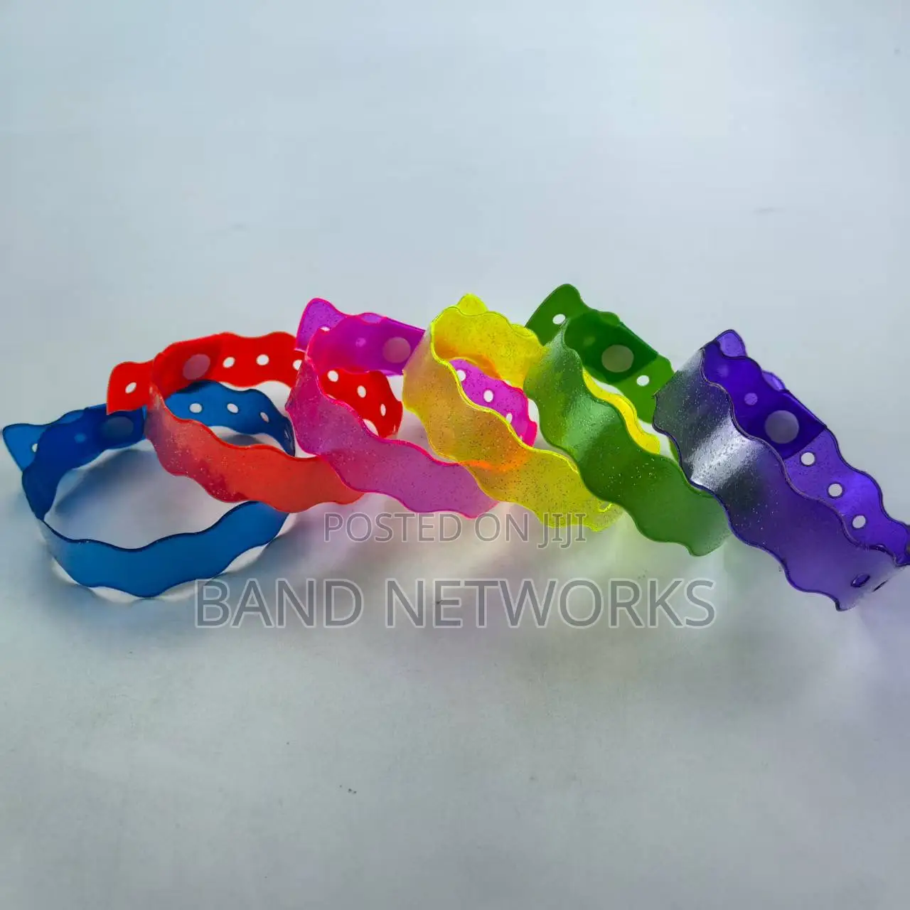 Wavy Plastic Wristband With Glitters (Special Shape)