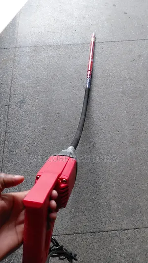 Electric Portable Concrete Vibrator Machine .