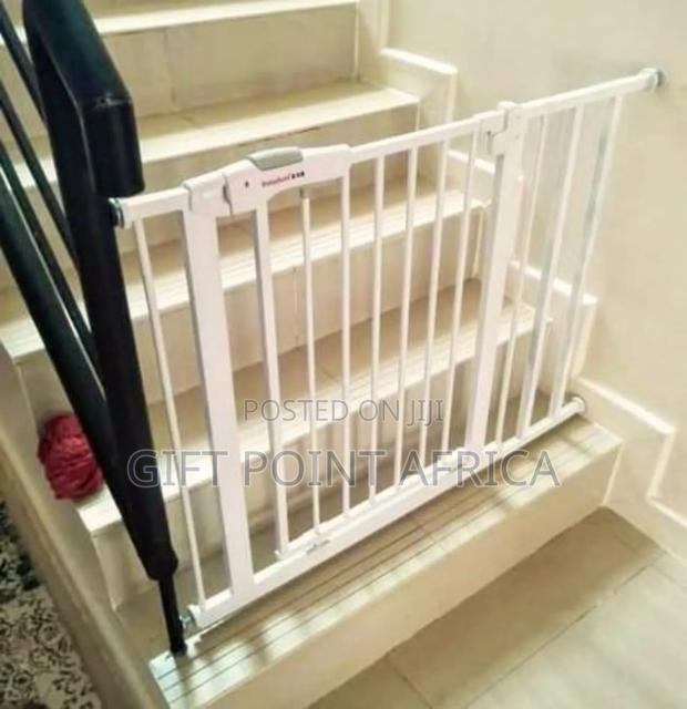 76cm<>103cms Pressure Installed Baby Gate - thumbnail 3
