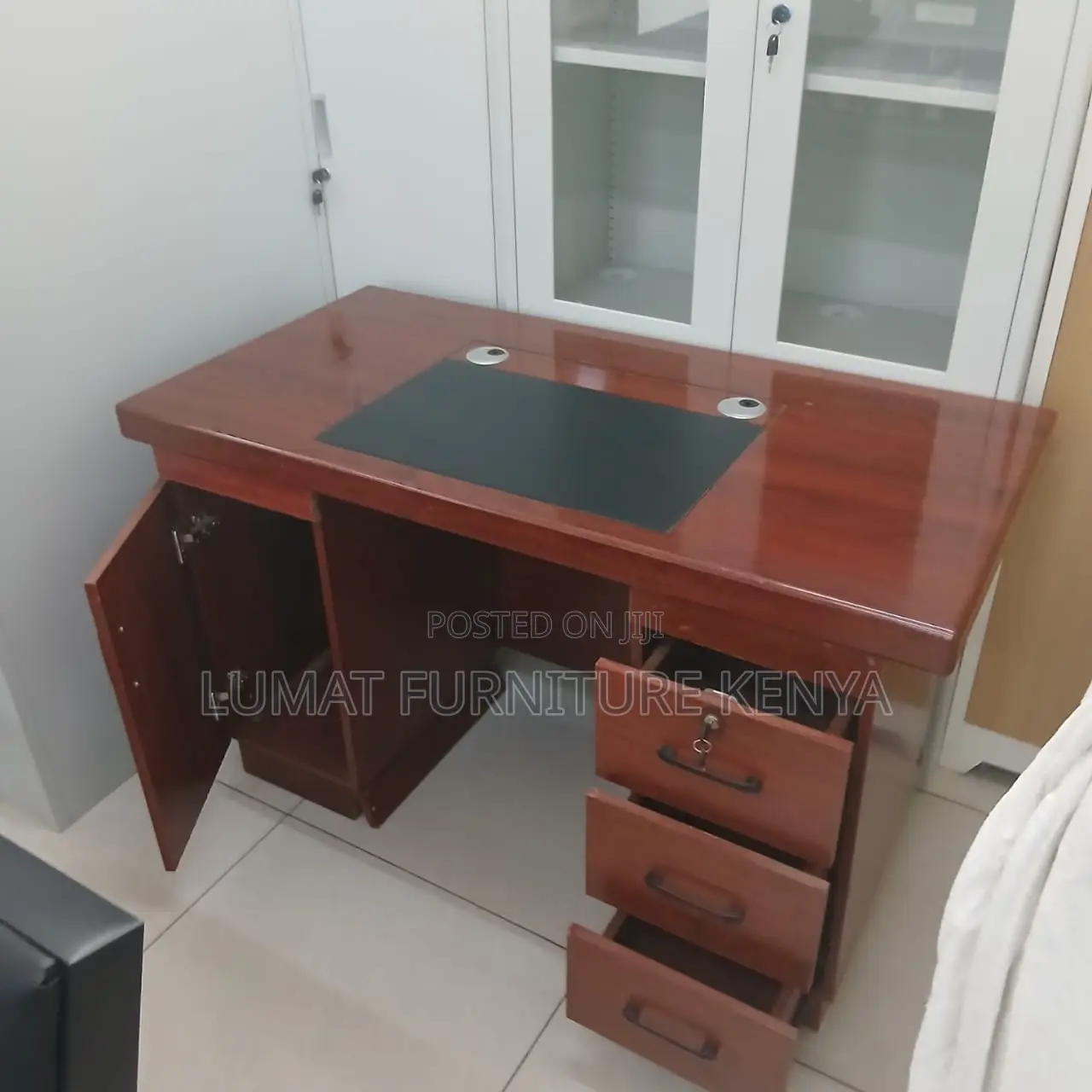 1200mm Modern Staff Desk