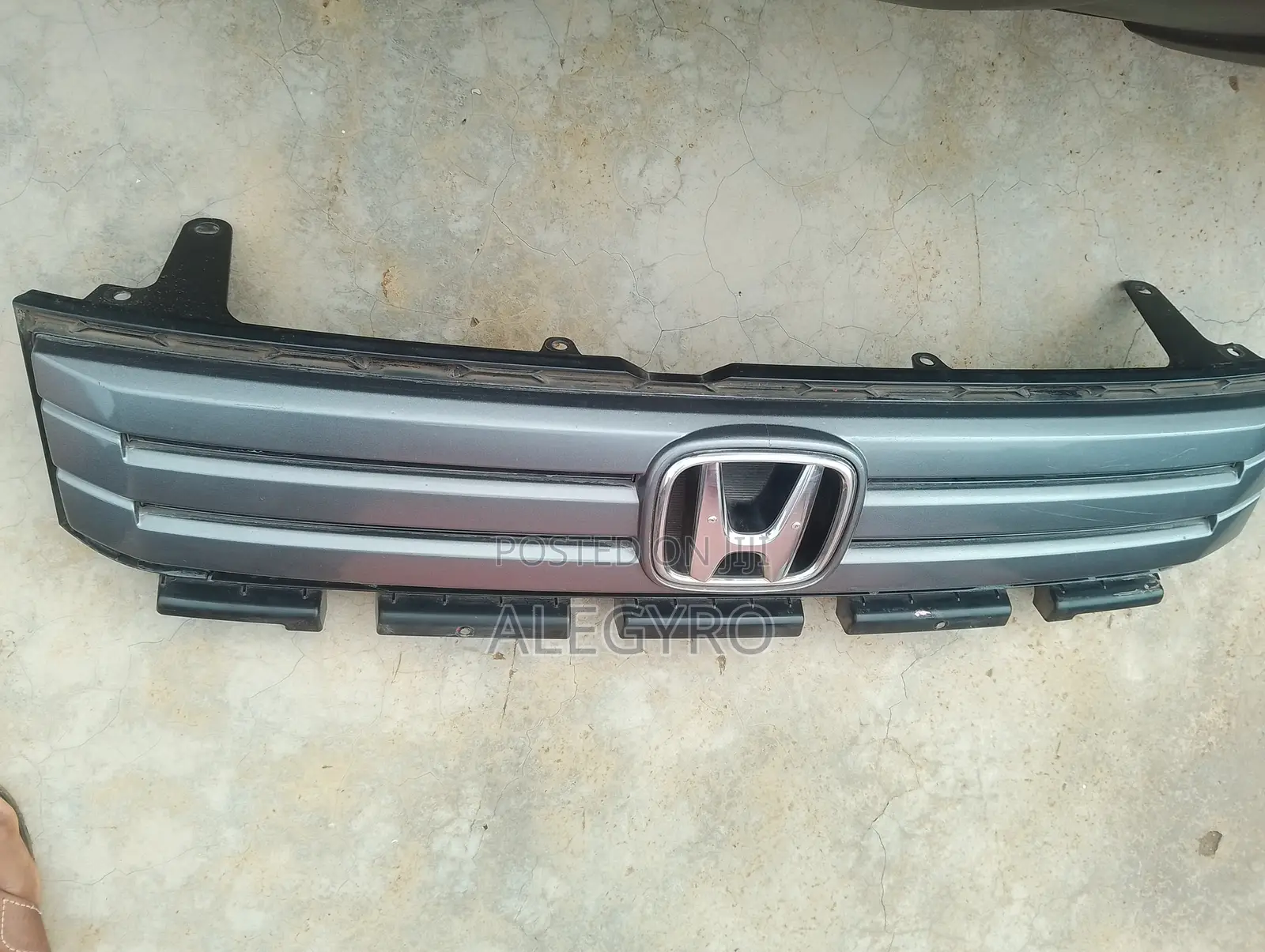 Honda Crossroad Bumper and Grill