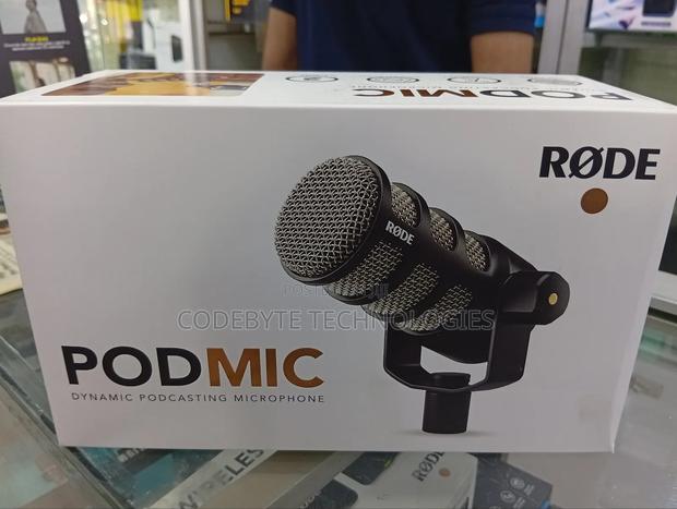 Podmic Rode Rugged Design Podcasting Microphone - thumbnail 3