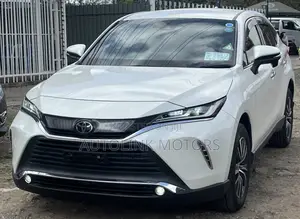 Toyota Harrier 2.0 2020 White