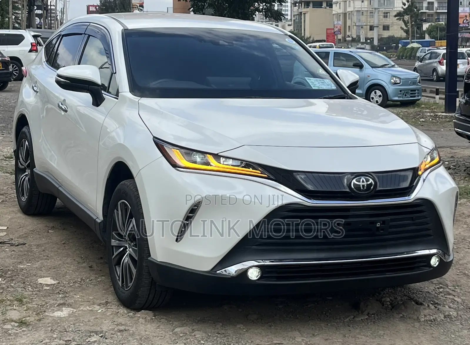 Toyota Harrier 2.0 2020 White