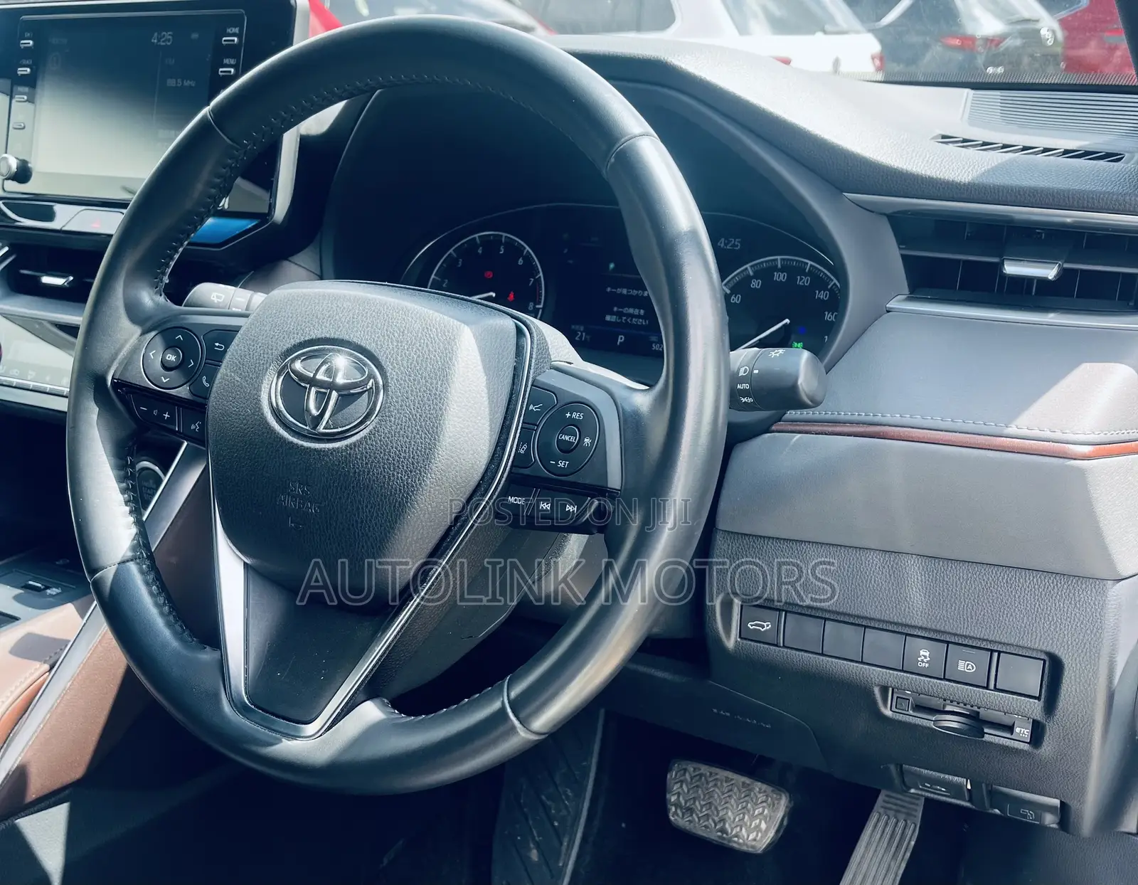 Toyota Harrier 2.0 2020 White