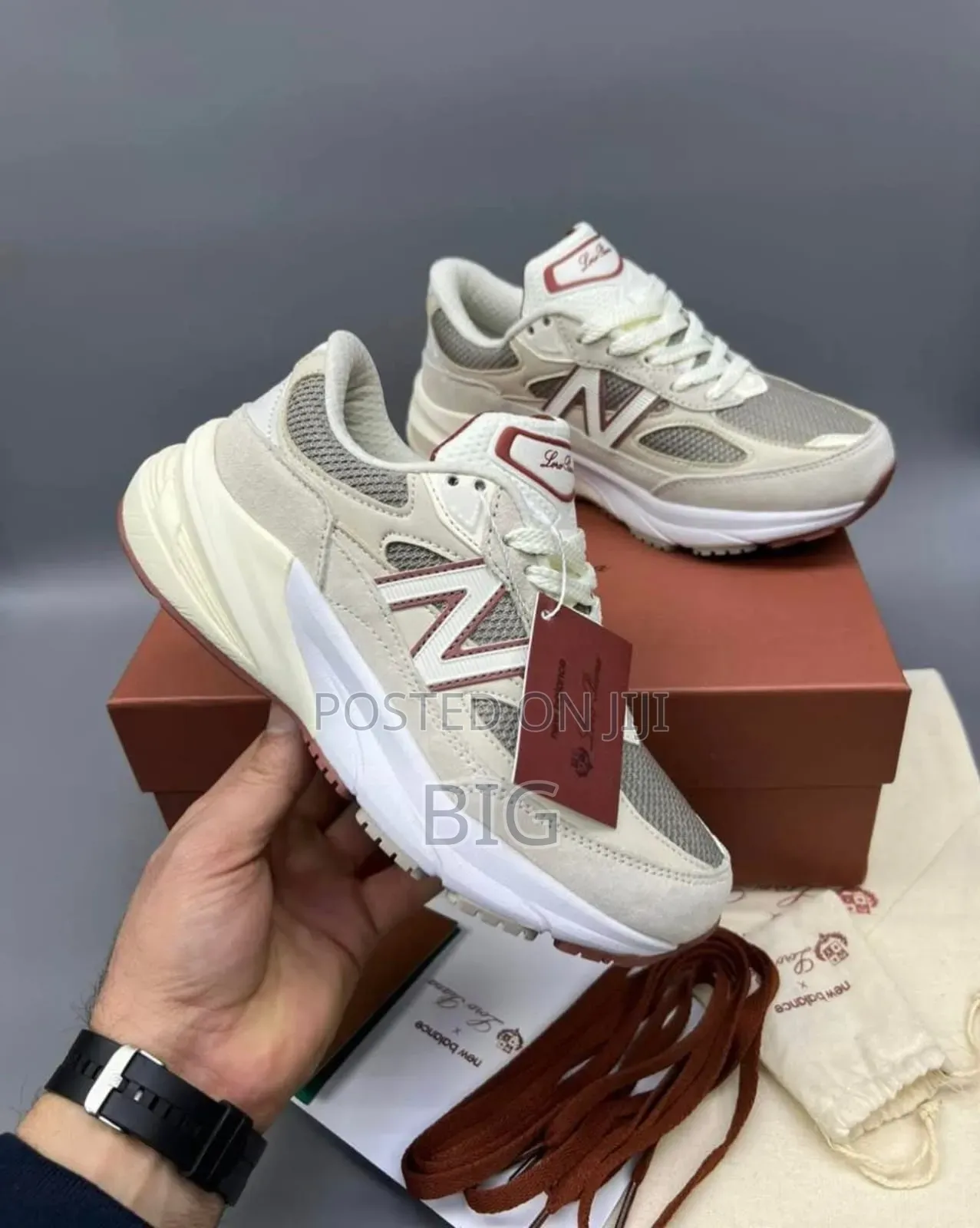 New Balance 990