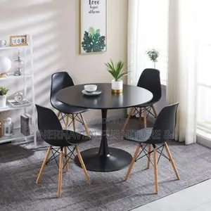Round 4 Seater Dining Table