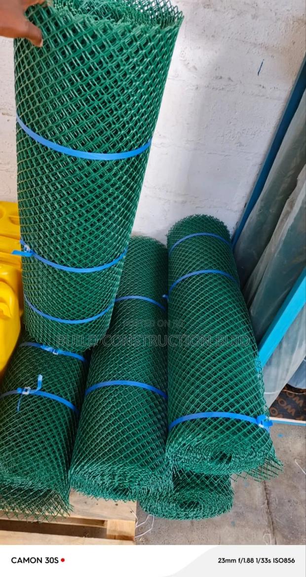 Chicken Plastic Mesh Heavy Duty - thumbnail 2