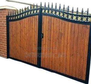 Stylish Swing Gate With Modern Finishing - thumbnail 2