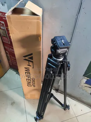 Professional Tripod Stand 15 Kg Load 1.8 Height Cayer Bf 310.