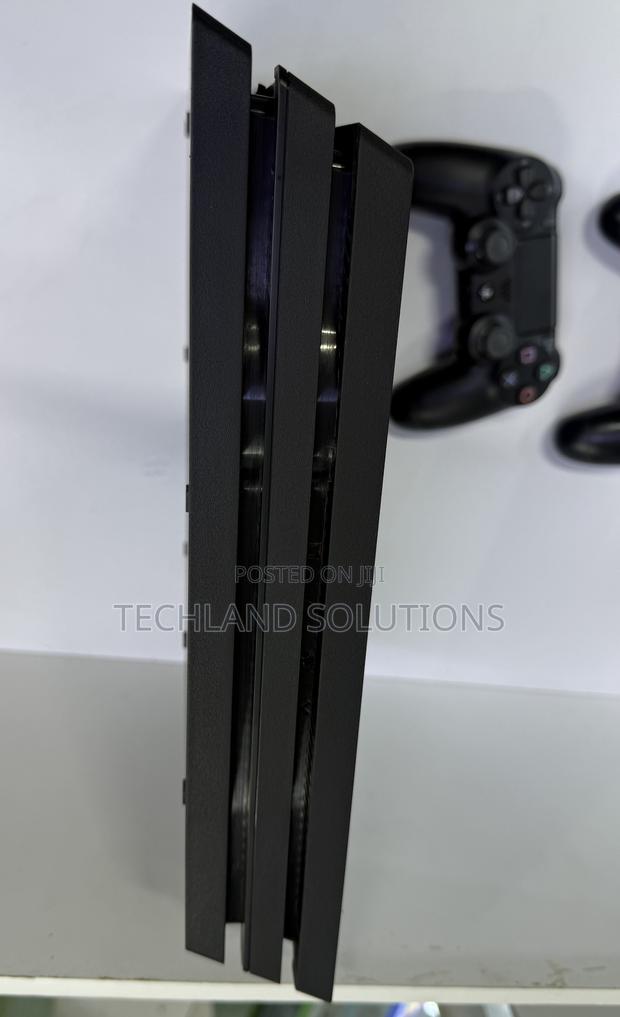 Tried and Working Chipped Playstation 4 Pro - thumbnail 6