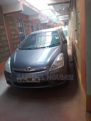 Toyota Wish 2004 Silver