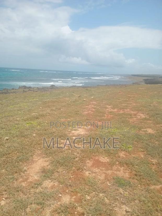Beach Plot for Sale. - thumbnail 3