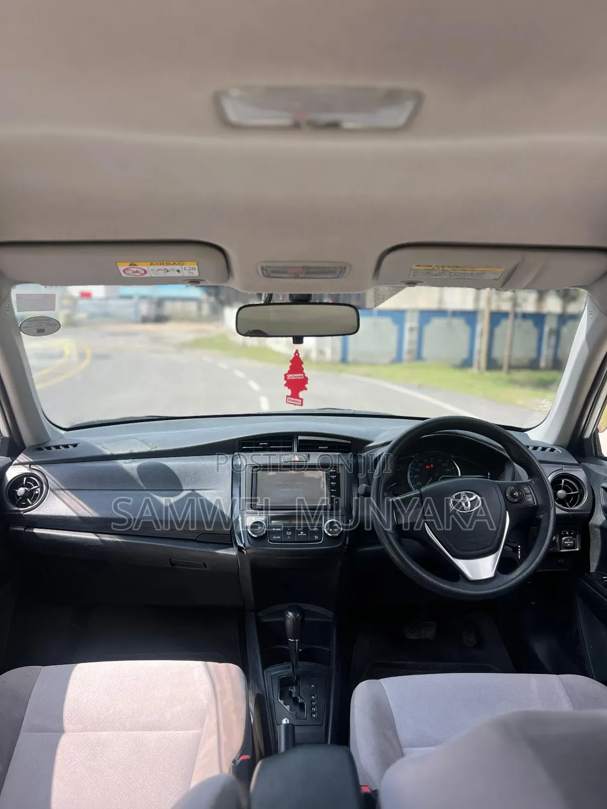 Toyota Axio 1.5 Hybrid 2WD 2016 Pearl