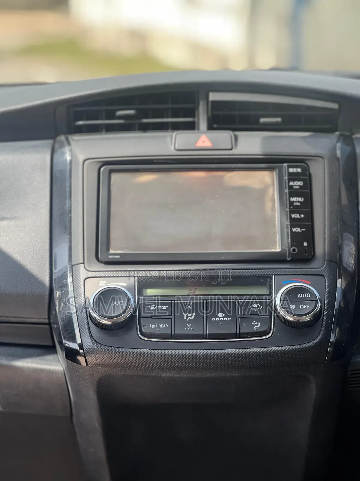 Toyota Axio 1.5 Hybrid 2WD 2016 Pearl