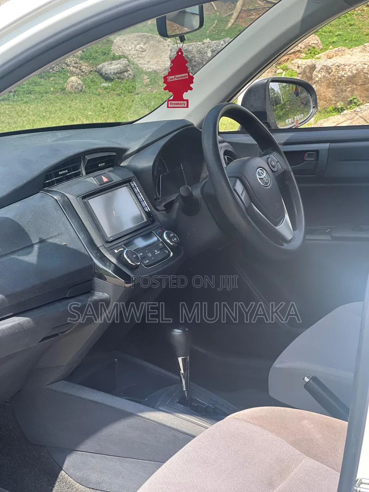 Toyota Axio 1.5 Hybrid 2WD 2016 Pearl