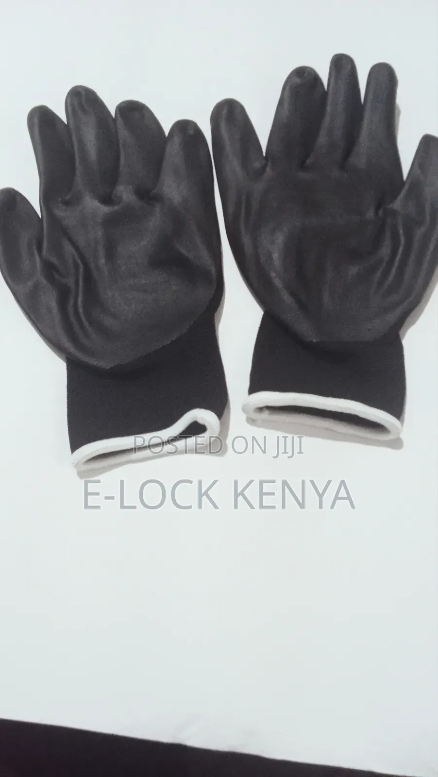 Non Slip Texture Electrical Gloves