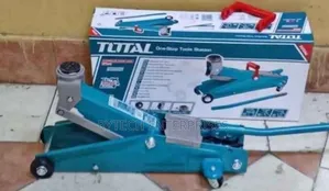 Total 2 Ton Hydraulic Floor Jack
